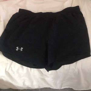 Black Under Armour shorts